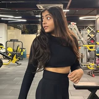 NIDHI DIXIT