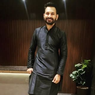 Dr Pawan Mandaviya