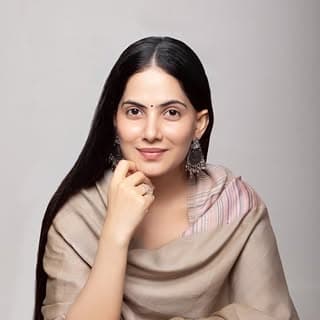 Jaya Kishori Team Official